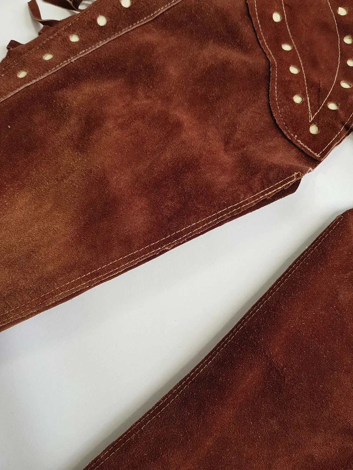 1970s Geniune Suede Cowgirl Tassel Chaps - Beautiful Soft Suede & Leather Tassel Chaps - Rich Tobacco Brown- Chunky Metal Zippers - Perfect Fit -  Iconic for a Costume