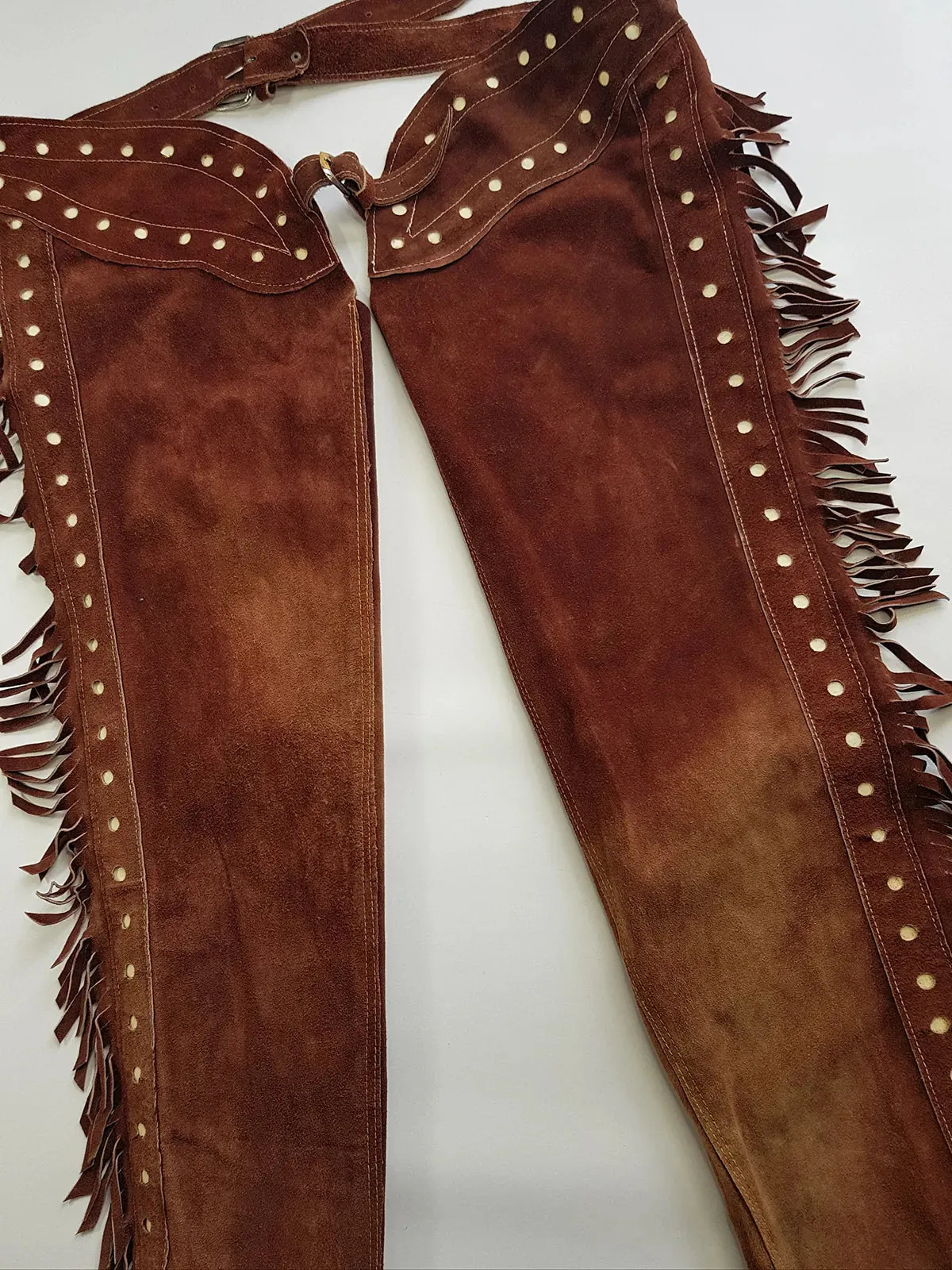 1970s Geniune Suede Cowgirl Tassel Chaps - Beautiful Soft Suede & Leather Tassel Chaps - Rich Tobacco Brown- Chunky Metal Zippers - Perfect Fit -  Iconic for a Costume