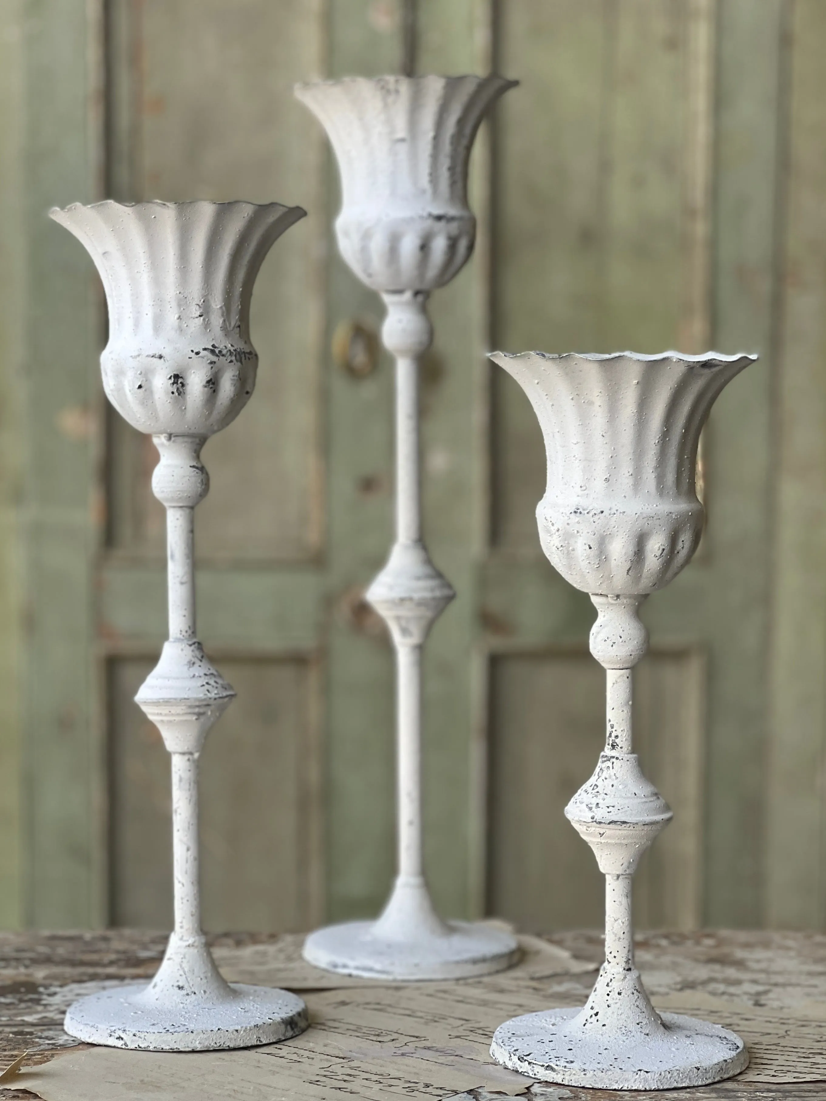 Fluted Holder | Cream | 15"