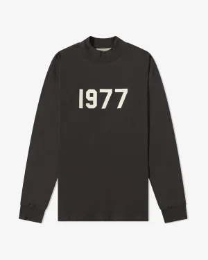FOG ESSENTIALS SS22 1977 LONG SLEEVE TEE IRON