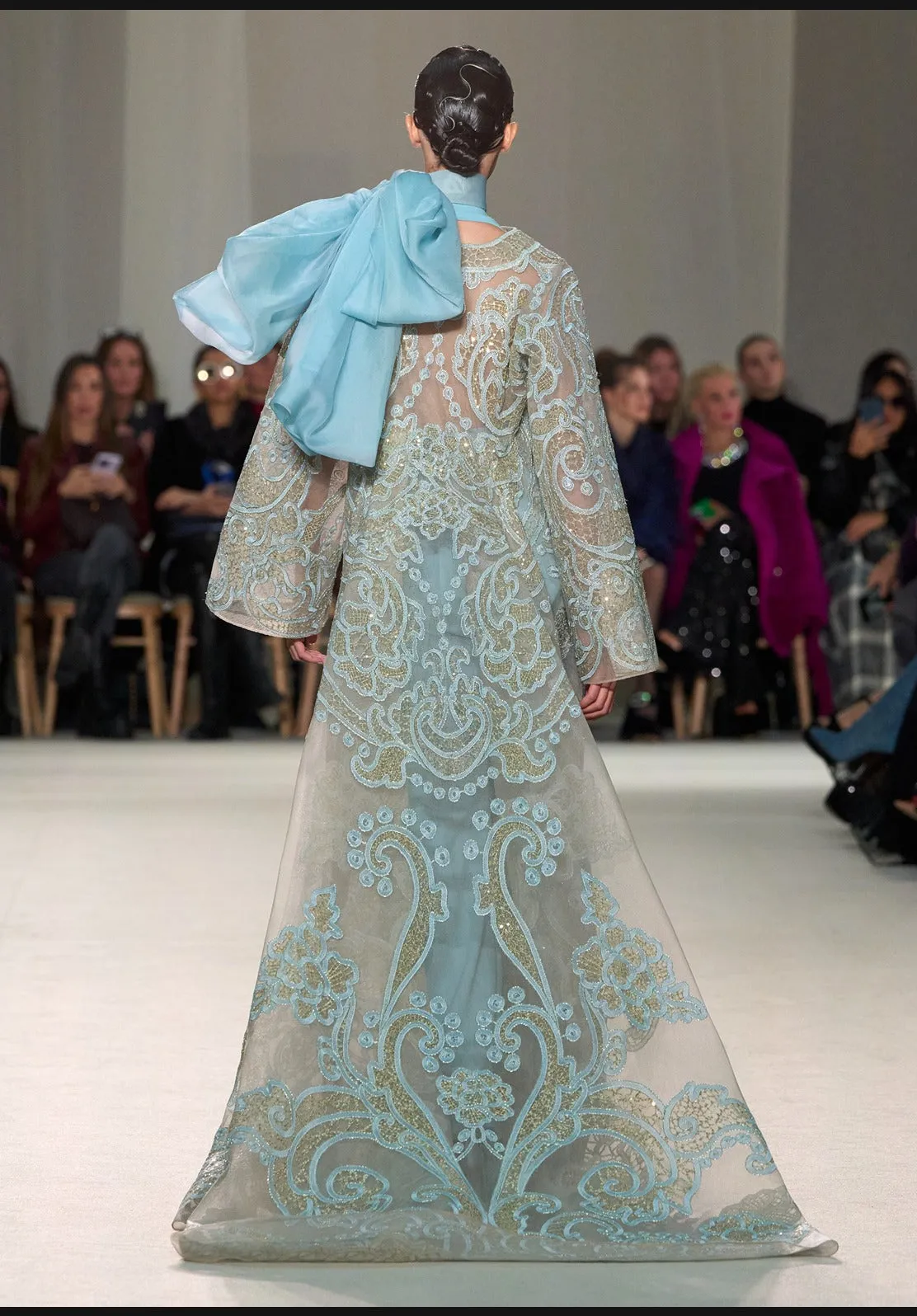 Look 14