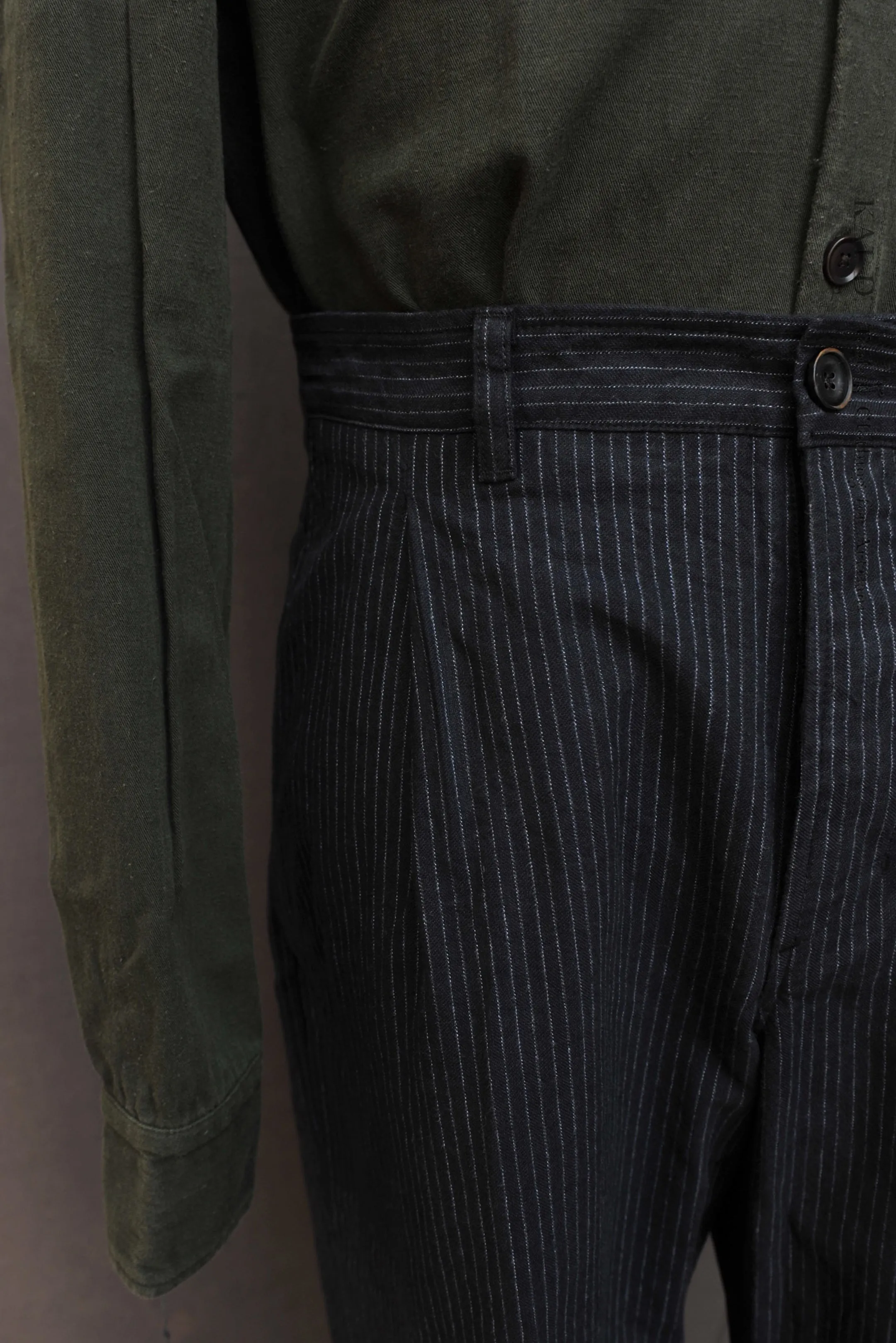 Sune Wide Cut Pleated Trousers - Black Pin - S, M, L, XL
